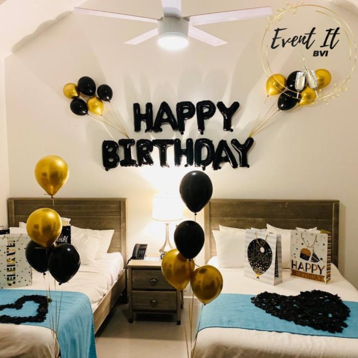 How to decorate a hotel room for birthday