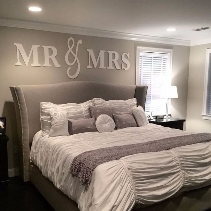 How to Decorate a Couples Room Tips for Creating a Cozy Space