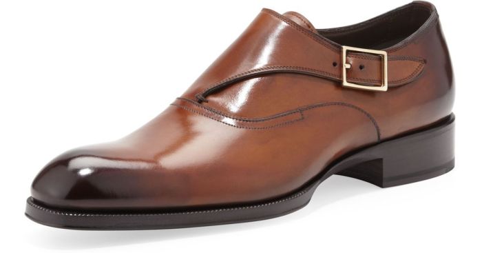 Mens Tom Ford Dress Shoes Elegant Footwear for the Modern Gentleman